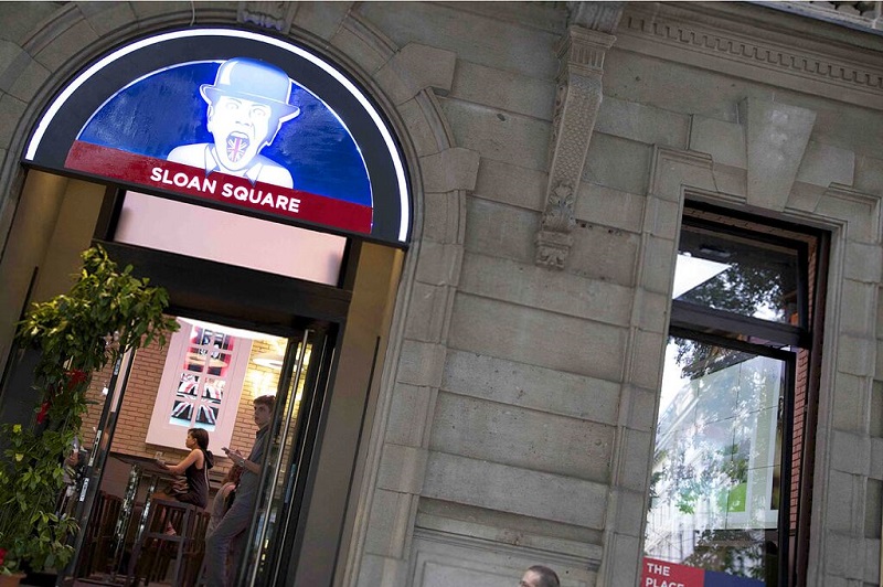 Sloan Square in Milan