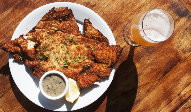 chicken-schnitzle-at-greenpoint-beer-and-ale