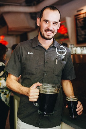 Pouring Tuxedo Tshirt at Circle Brewing Co. in Austin Texas